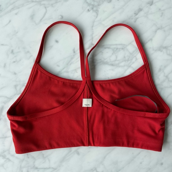 Vuori All The Feels Scarlet Bra AND Legging - Picture 7 of 9